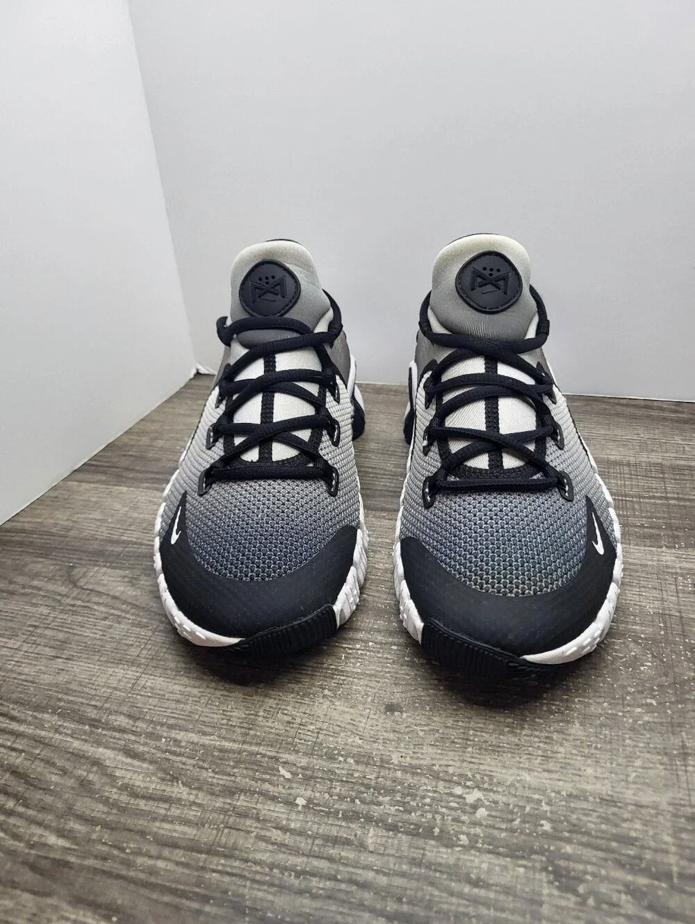 Nike Free Metcon 4 Training White Black Grey Gradient Womens Size 9 Shoes